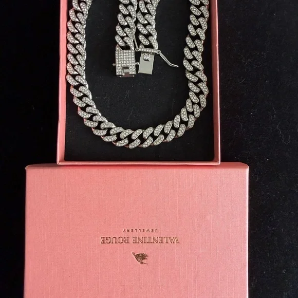 Valentine Rouge Silver Necklace - Picture 1 of 4